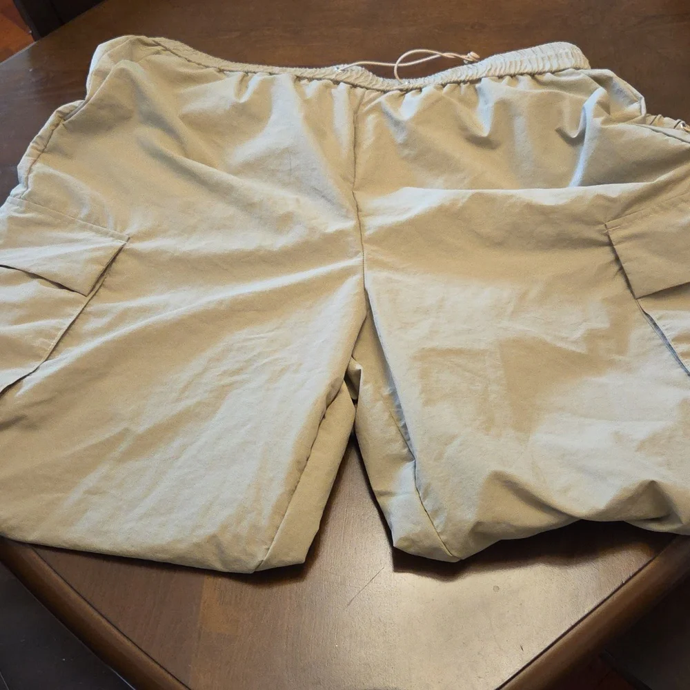 Cargo Pants - Picture 2 of 2